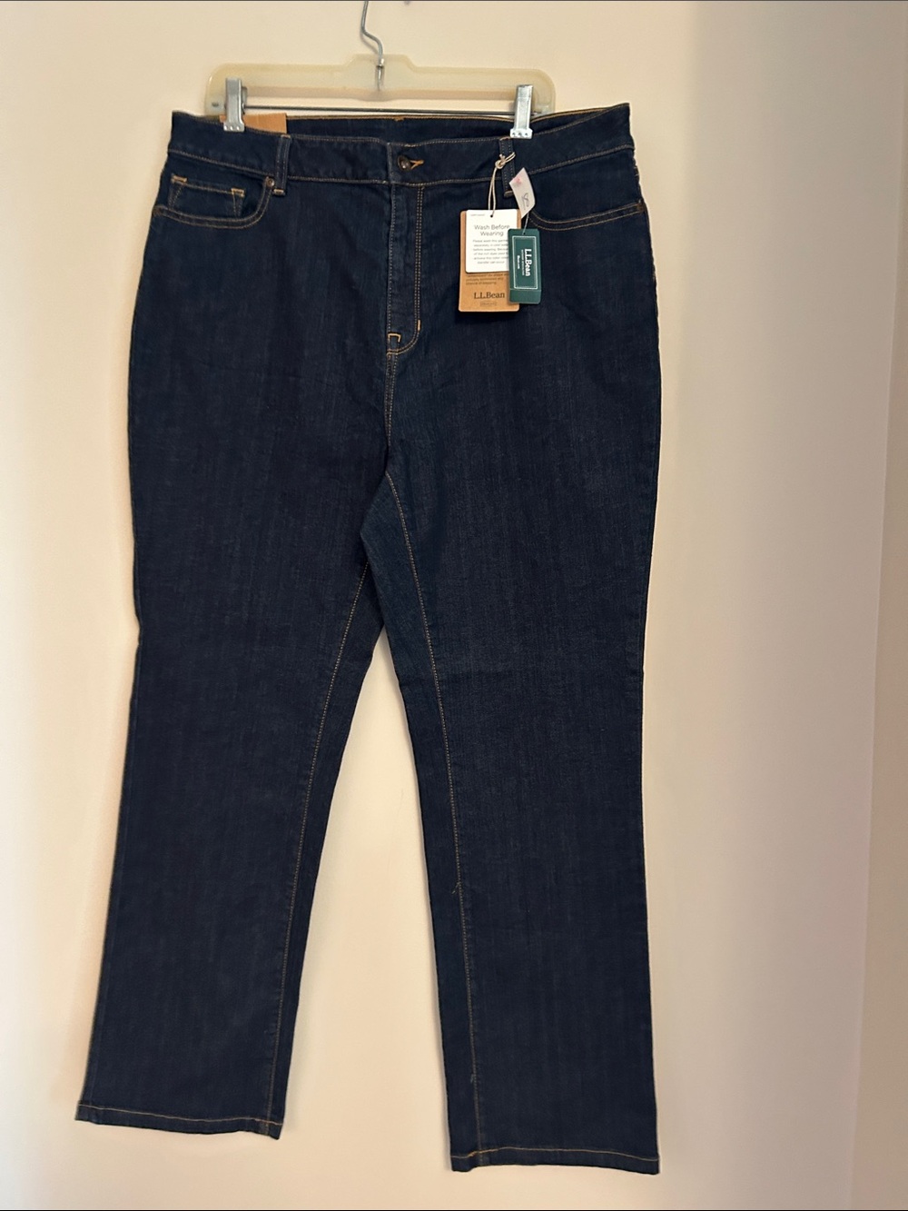 L.L. Bean Classic Look Straight Jeans in Dark Indigo new with tags size 18 reg